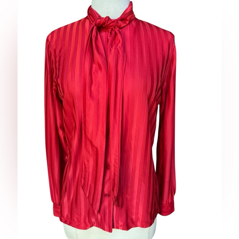 1970s MW Striking Red Tone-on-Tone Vertical‎ Striped Poly Attached Bow Button Do